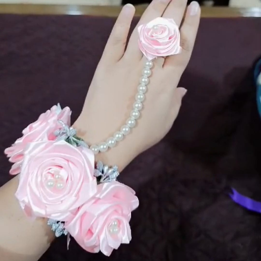 Floral Ring Gajra