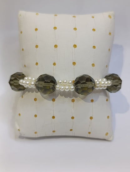 Handmade stylish bracelet set for casual wear and gifting