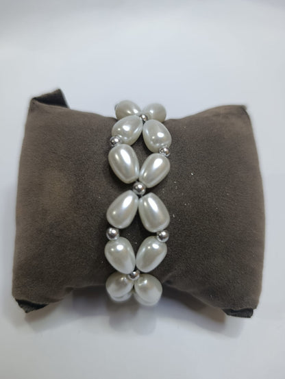 Teardrop Pearl Bracelet