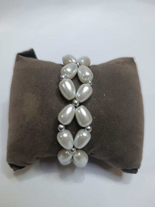 Teardrop Pearl Bracelet