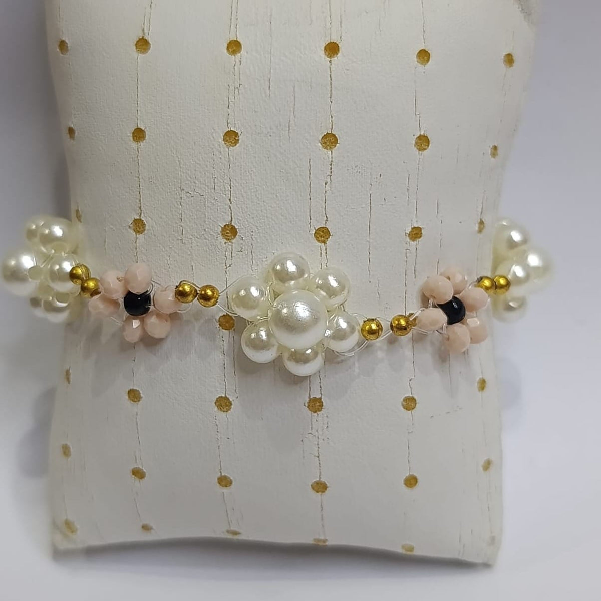 Daisy Pearl Bracelet