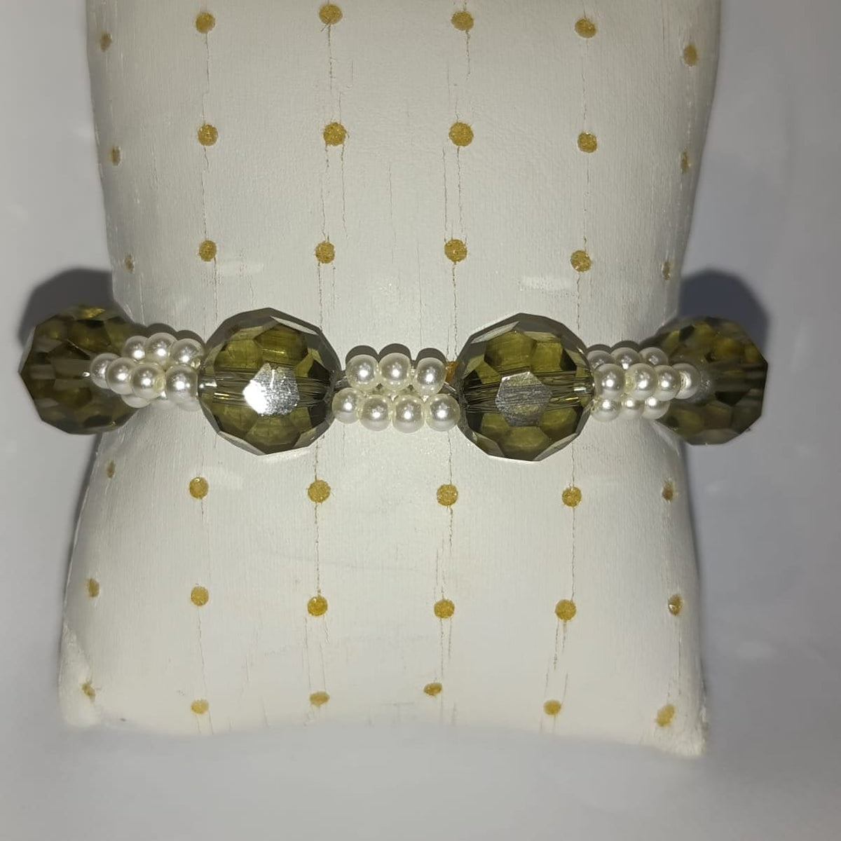 Handmade stylish bracelet set for casual wear and gifting